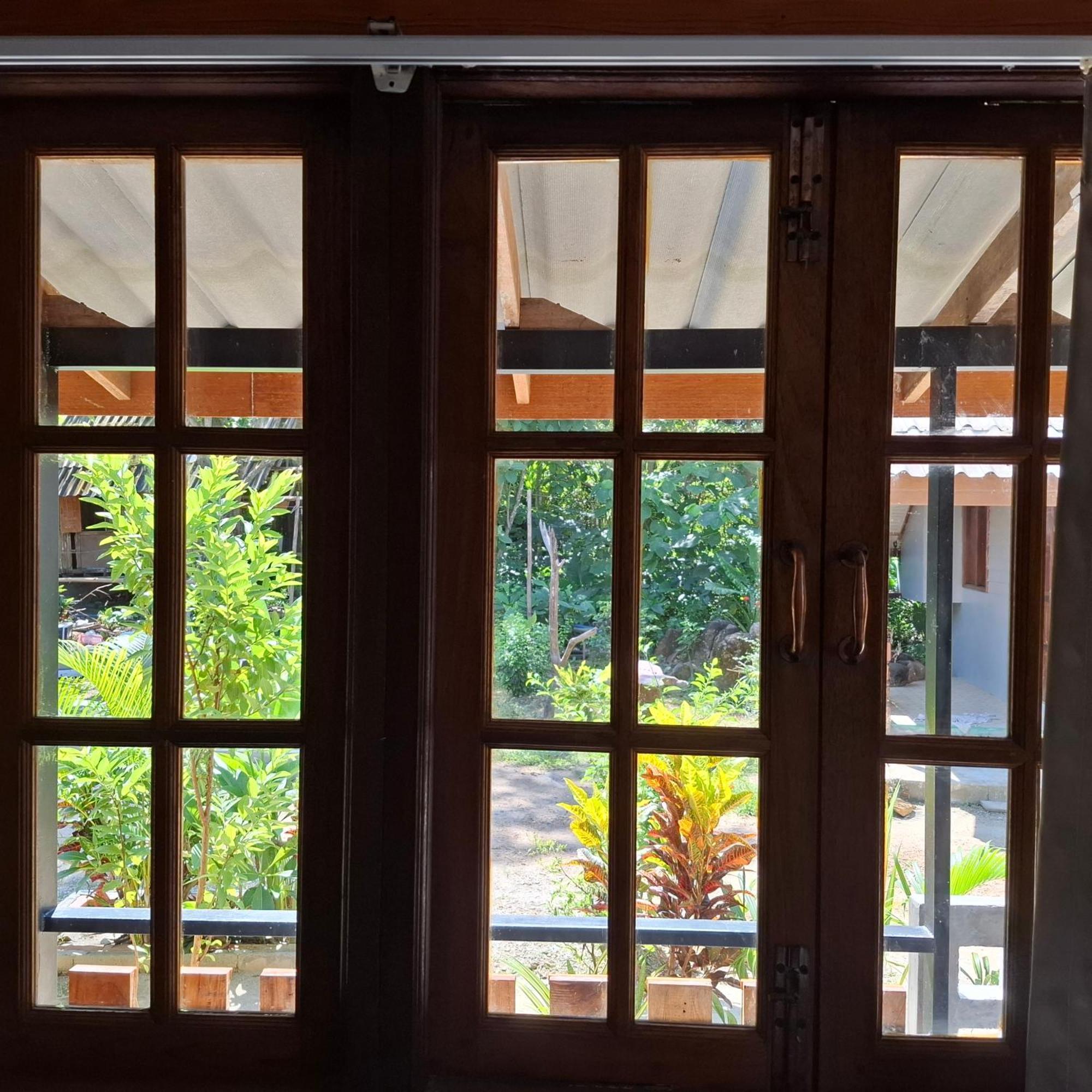 Lanta Valom Buri Villa Ko Lanta Exteriör bild
