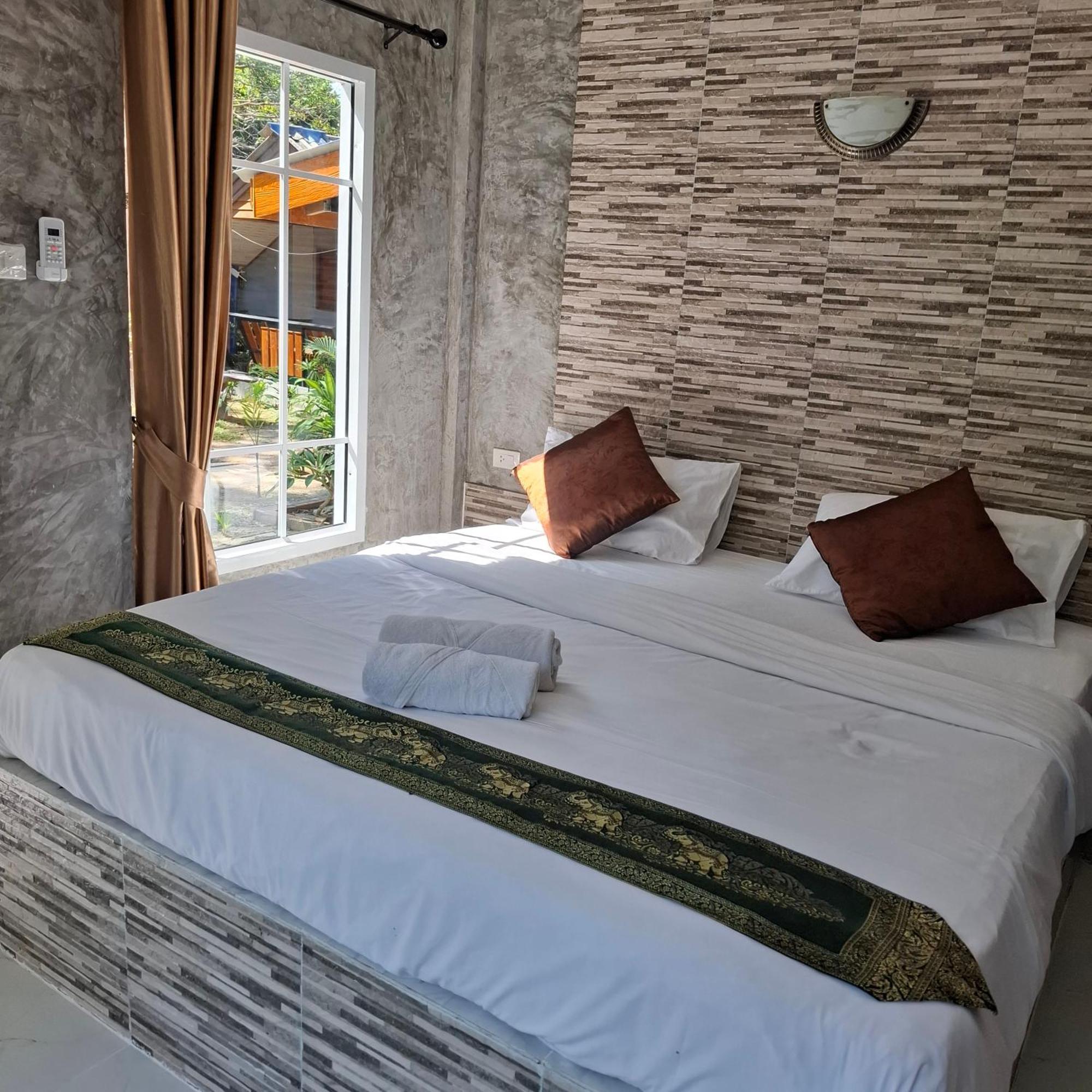 Lanta Valom Buri Villa Ko Lanta Exteriör bild